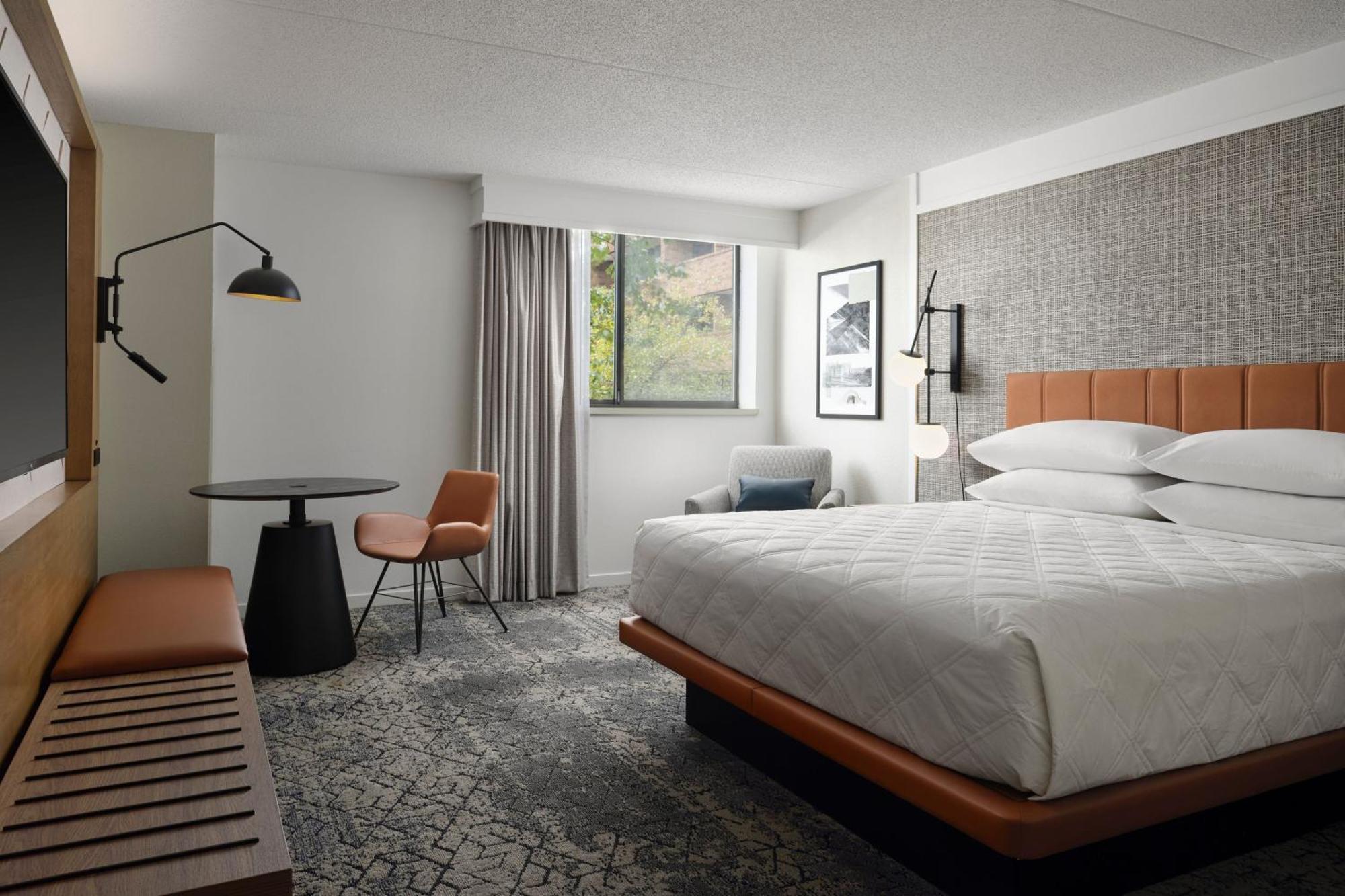 Sheraton Grand Rapids Airport Hotel Cascade Ngoại thất bức ảnh