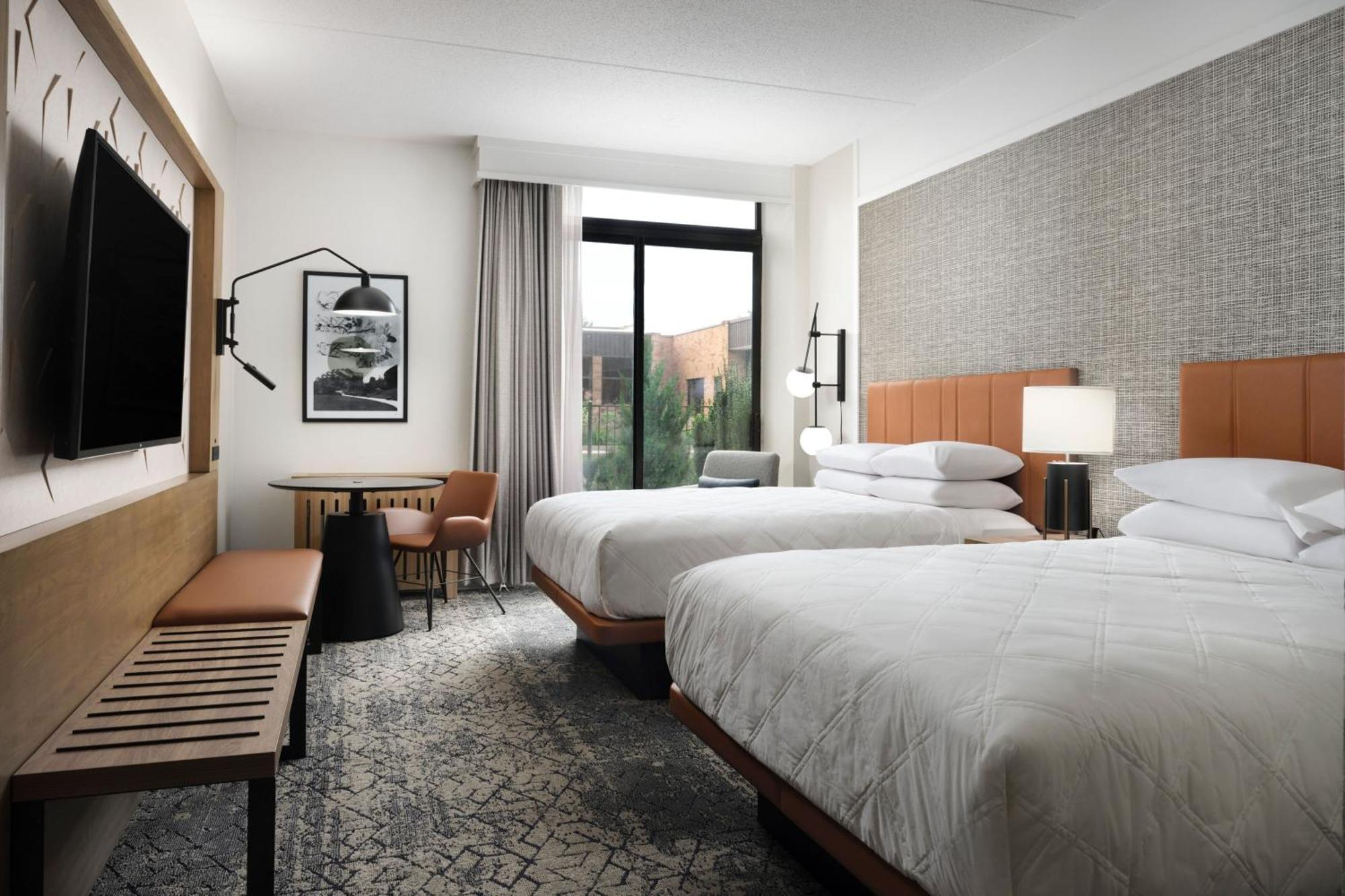 Sheraton Grand Rapids Airport Hotel Cascade Ngoại thất bức ảnh