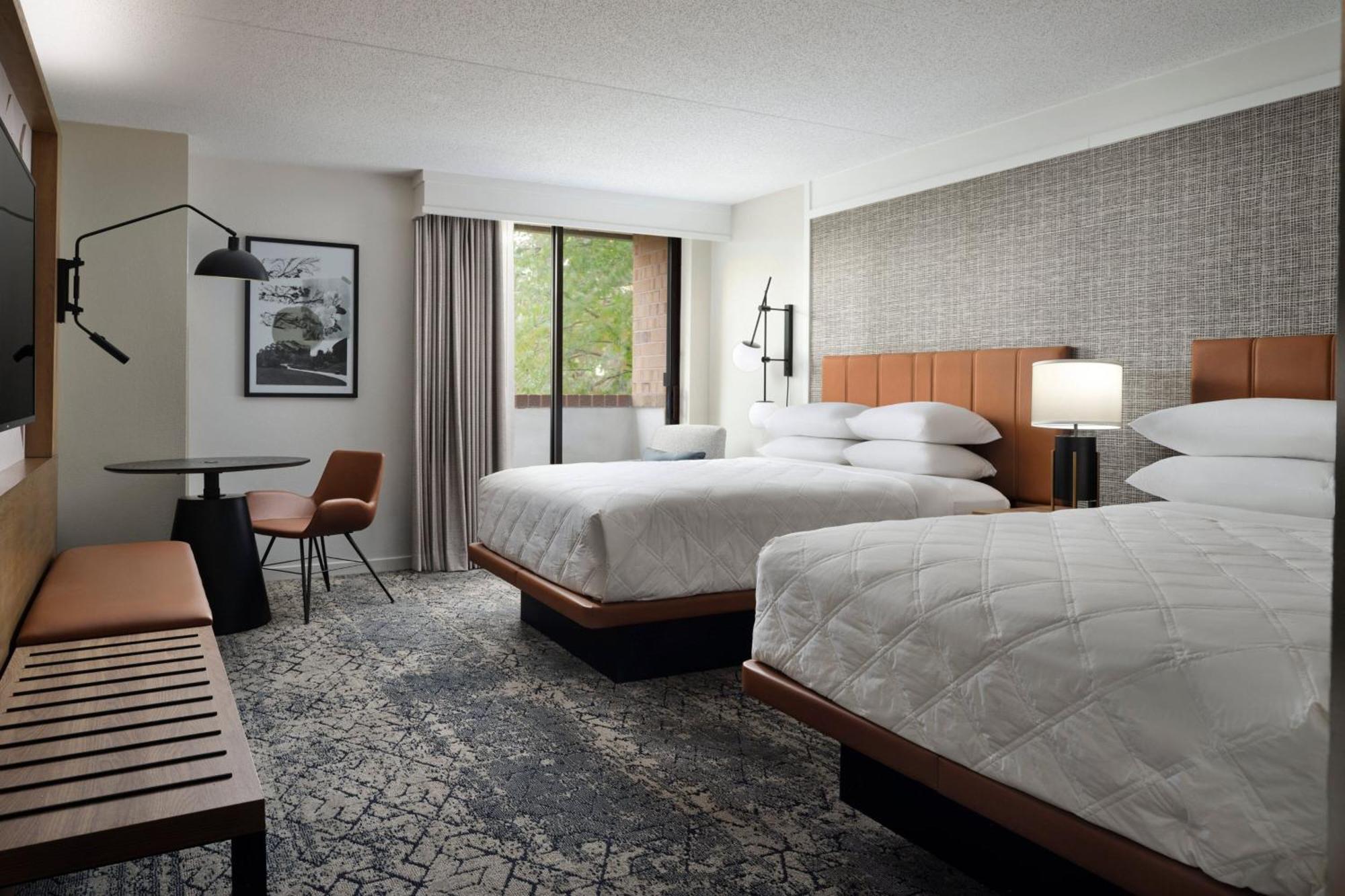 Sheraton Grand Rapids Airport Hotel Cascade Ngoại thất bức ảnh